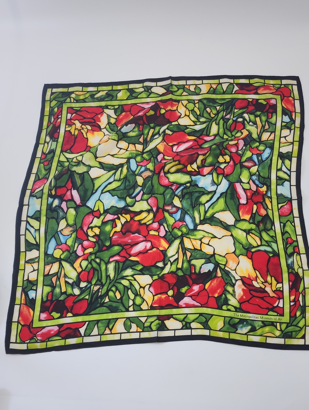 Metropolitan Museum Art Silk Scarf Stained Glass Floral Tiffany Red Green